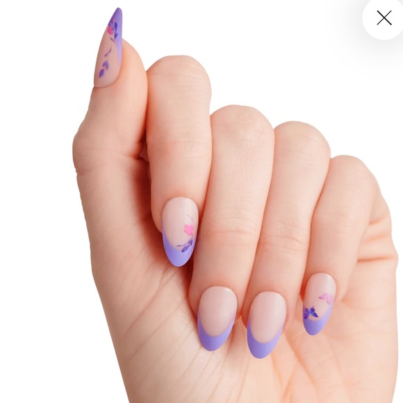 🌻 KISS x Wicked Nail Sets - Picture 5 of 5